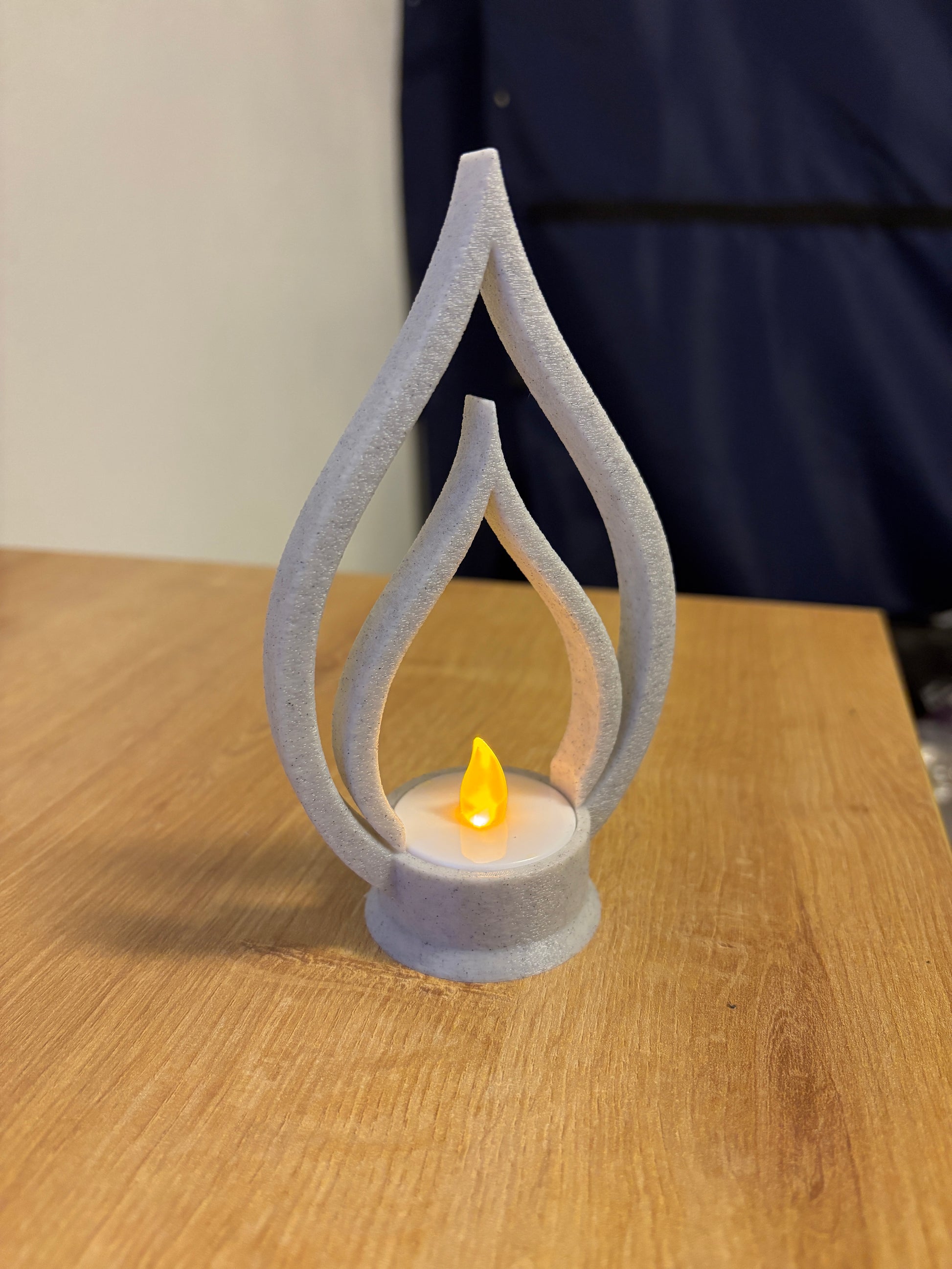 3D-Druck LED Teelichthalter Flammendesign – Seitenansicht