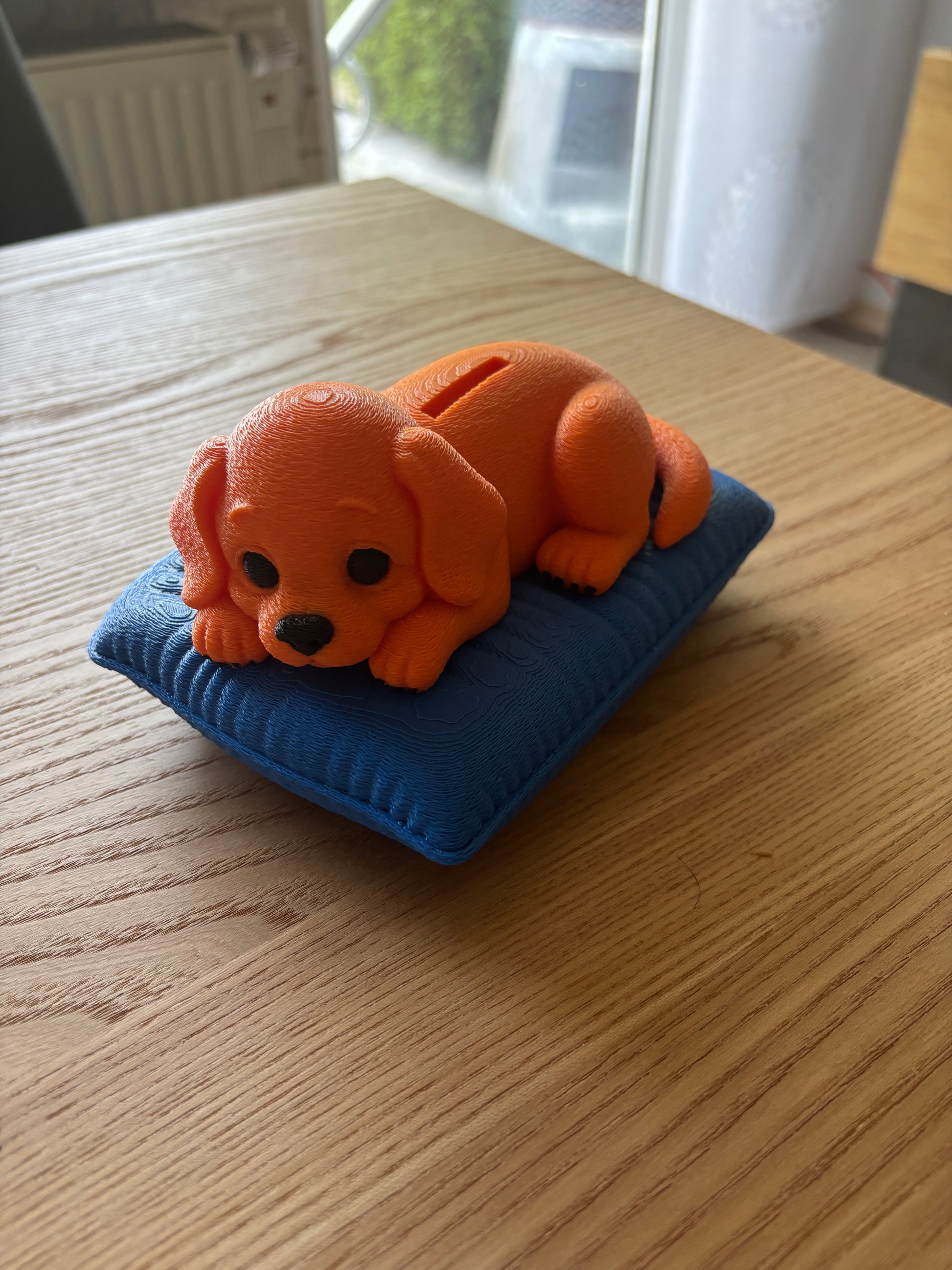 Hunde Spardose – Unterseite mit Münzfach